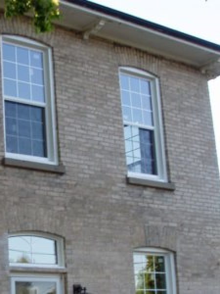 single hung windows