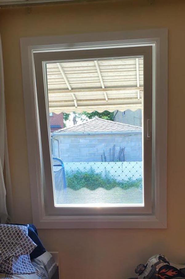 Etobicoke Vinyl Windows Installation