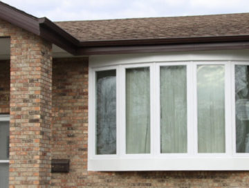 Bow Windows in Richmond Hill