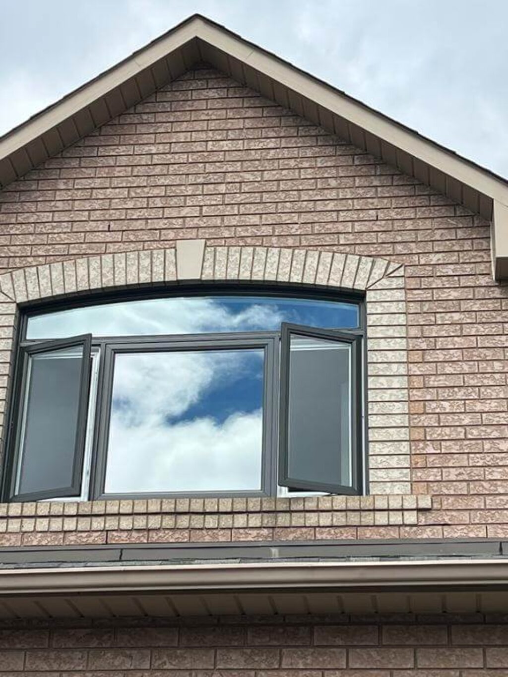 tilt and turn window installation brampton