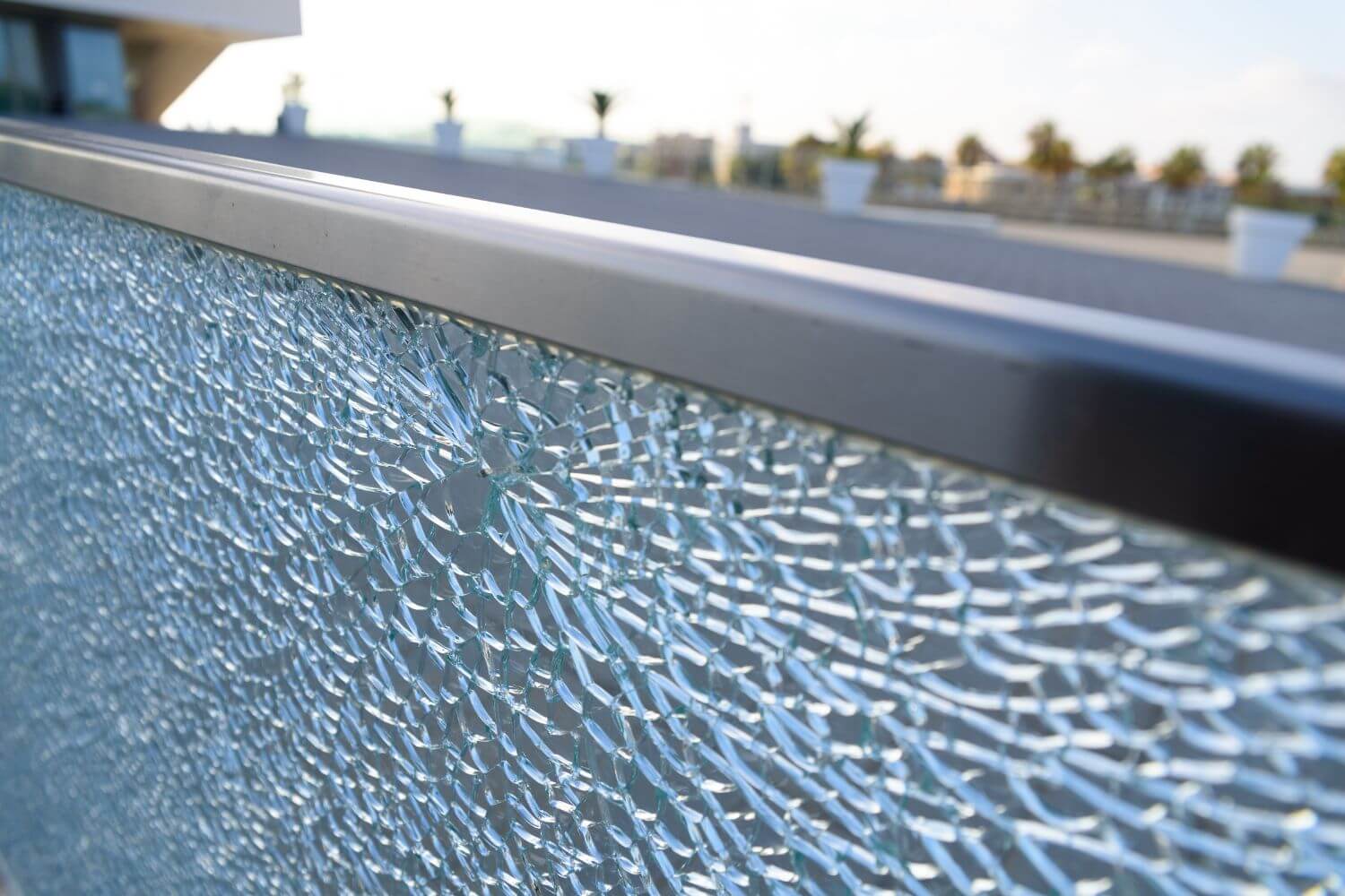 restaurant window glass smashed