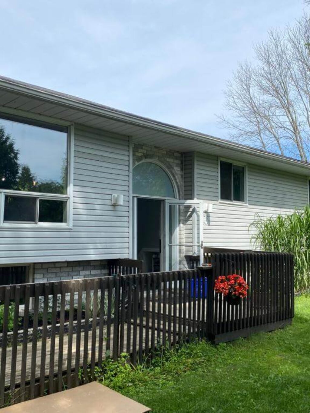 completed window replacement project bungalow