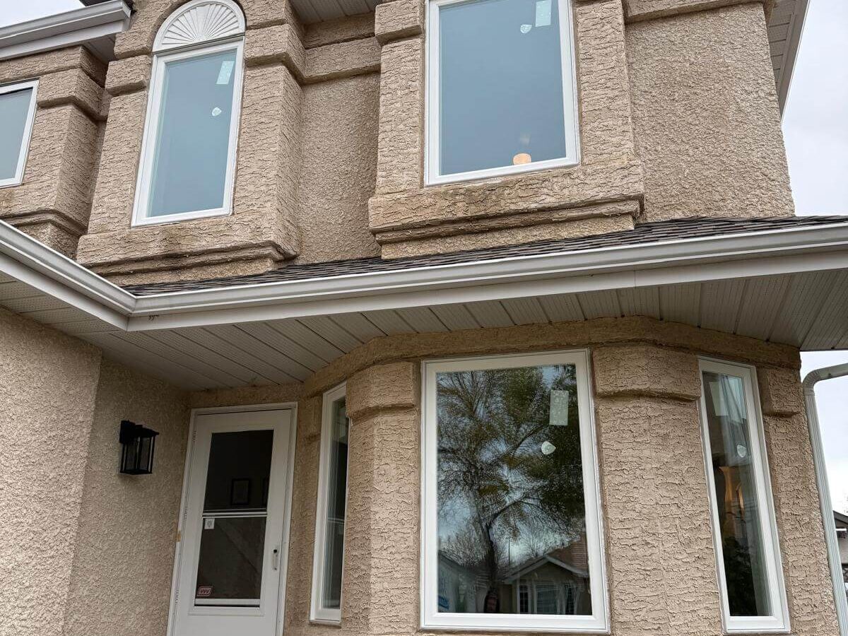 Full home fixed windows replacement Winnipeg